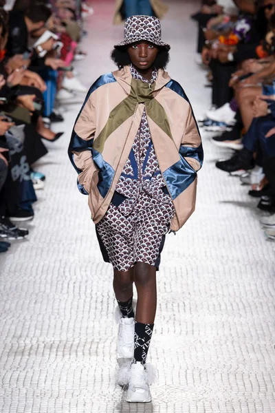 Look 39